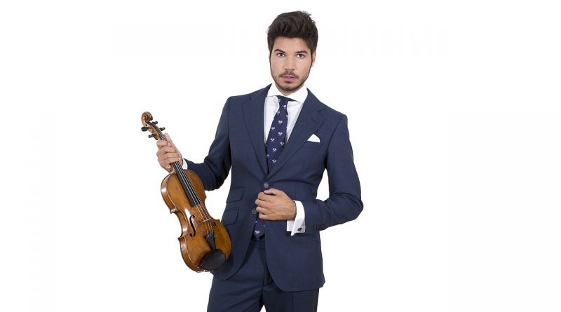 Paco Montalvo posa con su violín