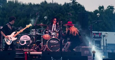 El Ayuntamiento ofrece a los grupos de rock locales participar en el B0ar0ck, primer festival de música 0´0 en el panorama nacional