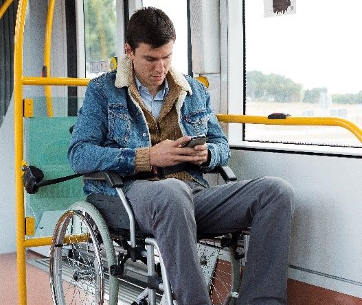 Metro Ligero Oeste refuerza su compromiso social en el Día Internacional de las Personas con Discapacidad