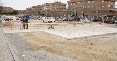 Obras de ampliación en el aparcamiento compartido por los centros de mayores y de salud de Secundino Zuazo