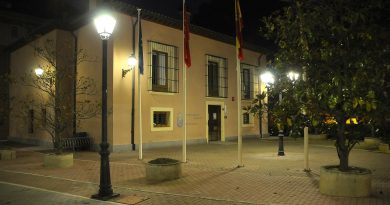 Teleboadilla. El Ayuntamiento renueva 50 luminarias en la plaza de La Millonaria
