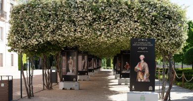 Exposición «La familia del Infante Don Luis» en los jardines del Palacio