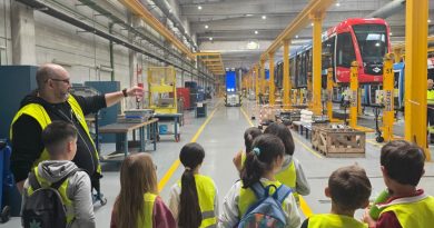 Metro Ligero Oeste reabre sus puertas a estudiantes